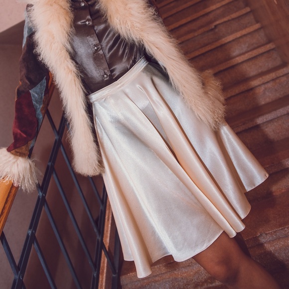 Vintage Dresses & Skirts - Vintage High Waisted Silk Metallic Circle Skirt